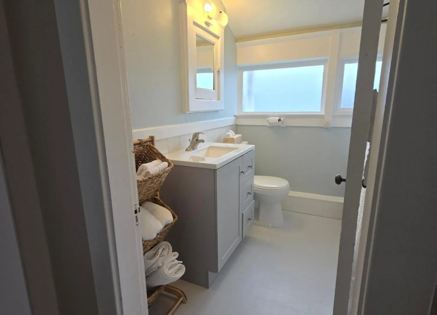 Two Bedroom Coastal Retreat Victoria
